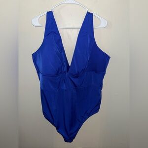 Lane Bryant Women’s Plunge V-Neck Blue One-Piece Swimsuit Size 24 EUC